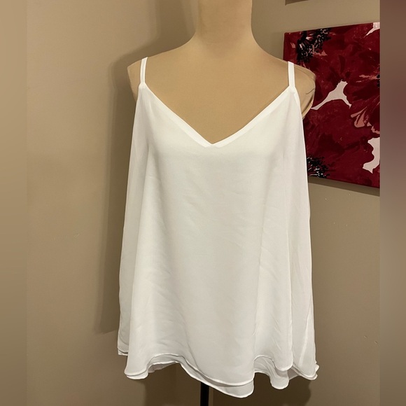 Torrid Sophie Chiffon White Swing Camisole, size 2X - Picture 2 of 7